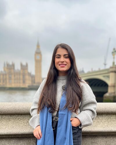 Sabrina Silveira, social media